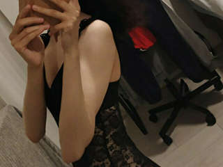 LITTLELILY28 amateur webcam photo