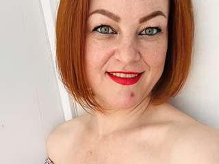 MATURESANDRA amateur webcam photo