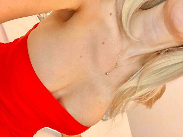 SEXYASHLYNN free sexy photo