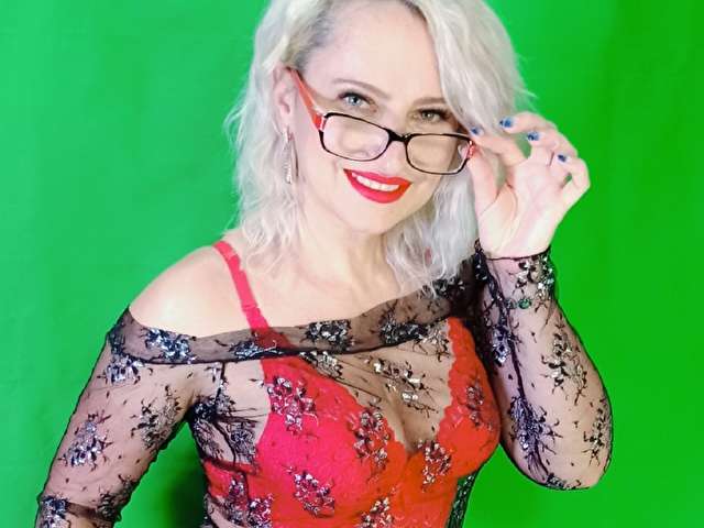 HOTCAMLIVE free sexy photo