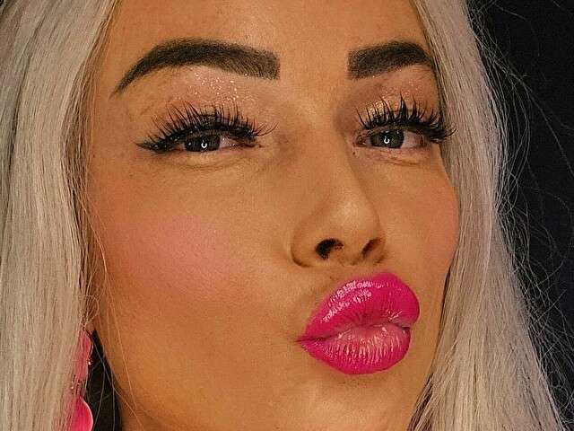LOVEASHLEY19 free sexy photo
