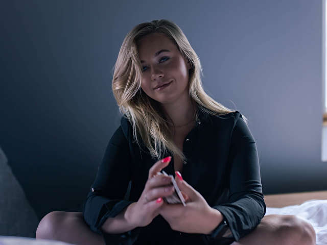 HOLLYXLOVE free sexy photo