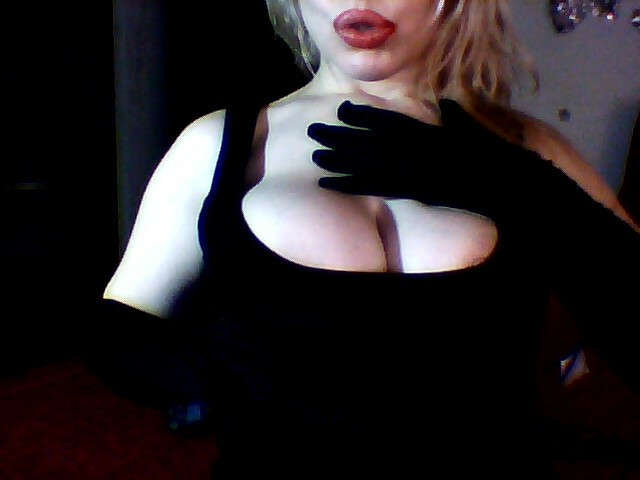 VERONIKEHOT free sexy photo