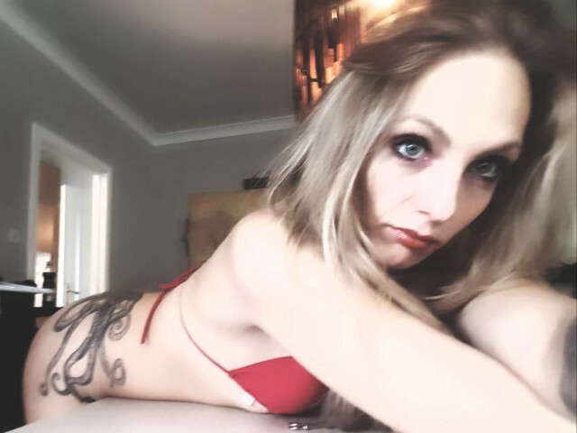 FOXY69 free sexy photo