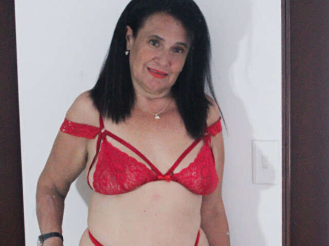 DERCYCRUZ free sexy photo