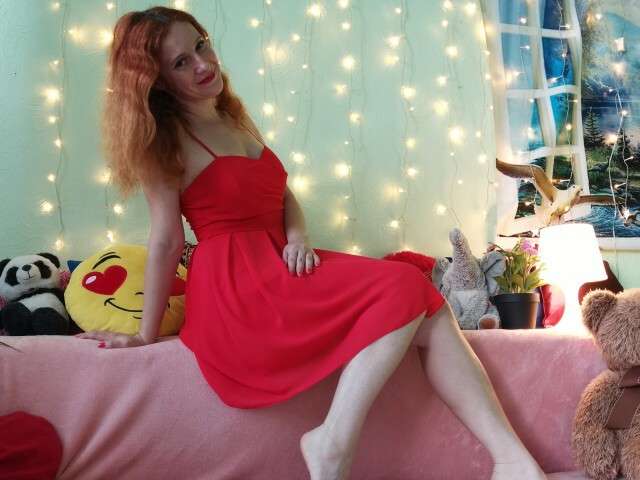 LADYBIGSMILE free sexy photo