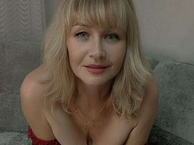 GENTLEBLONDE free sexy photo