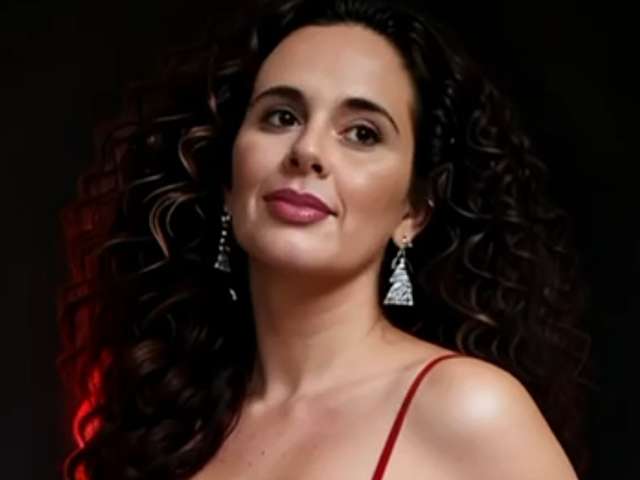 SHAKIRITA free sexy photo