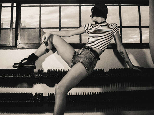 BAISER free hard sexy photo