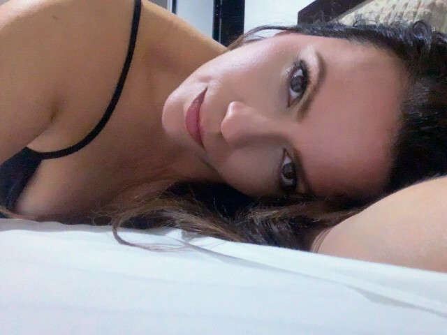 LINDA334 free sexy photo