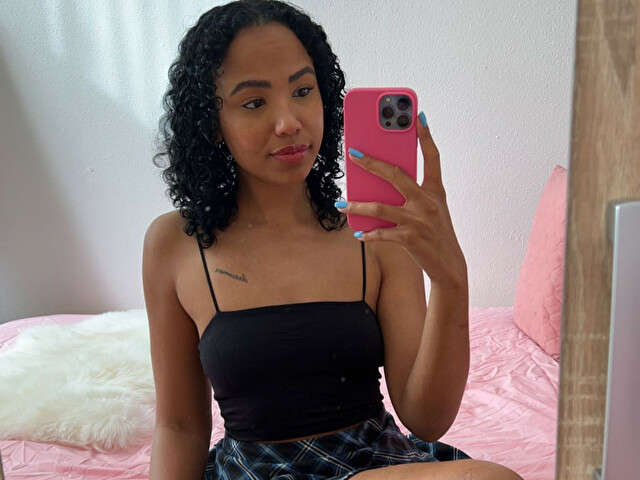 ROMYINDY free sexy photo