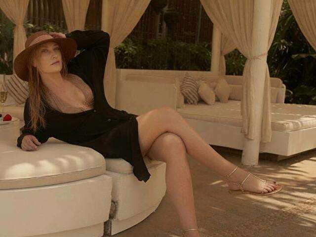 MISTRESSGINA free sexy photo