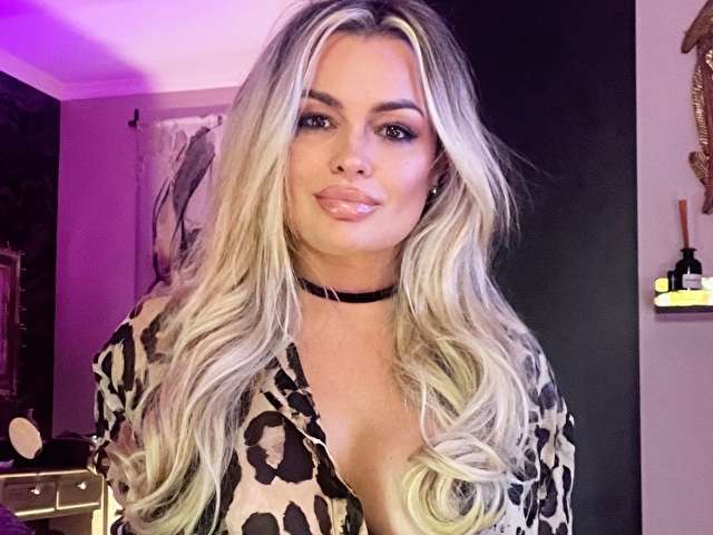 MILENAXXX free sexy photo