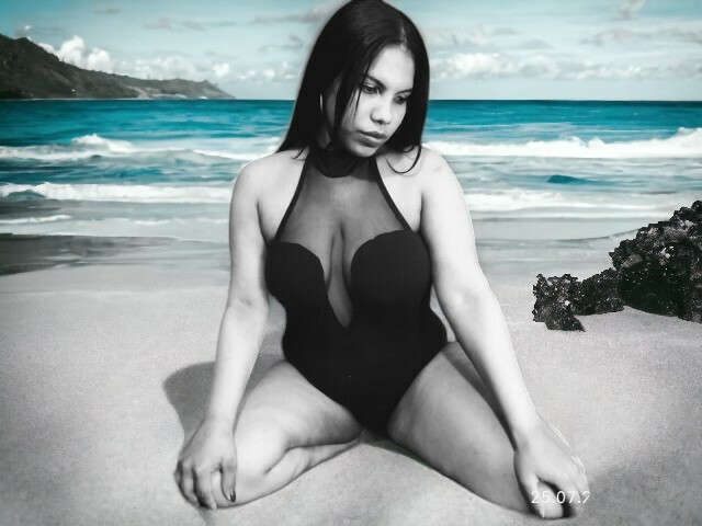 LADYSLAVE free sexy photo