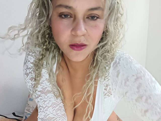 MARIEROUXT free sexy photo