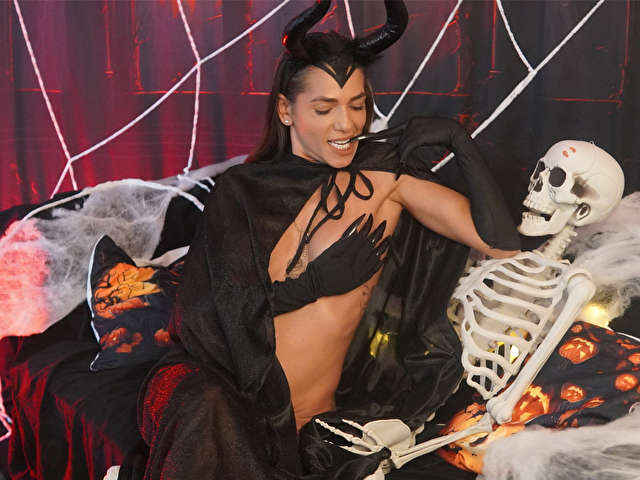 PLAYFULSHOW free sexy photo