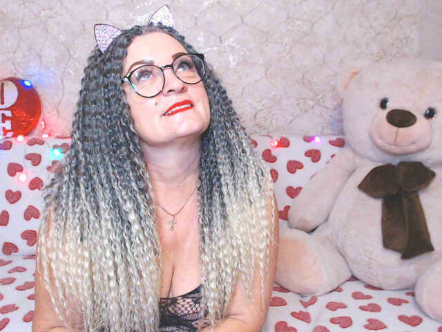 GRANDMILF free sexy photo