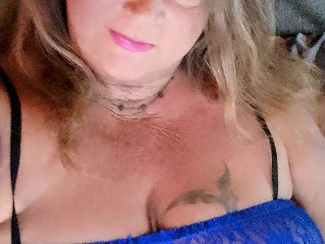VAMPWOMAN free sexy photo