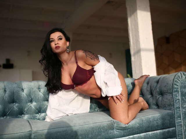 DIVINEKIM free sexy photo