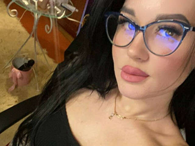 DIVINEKIM free sexy photo