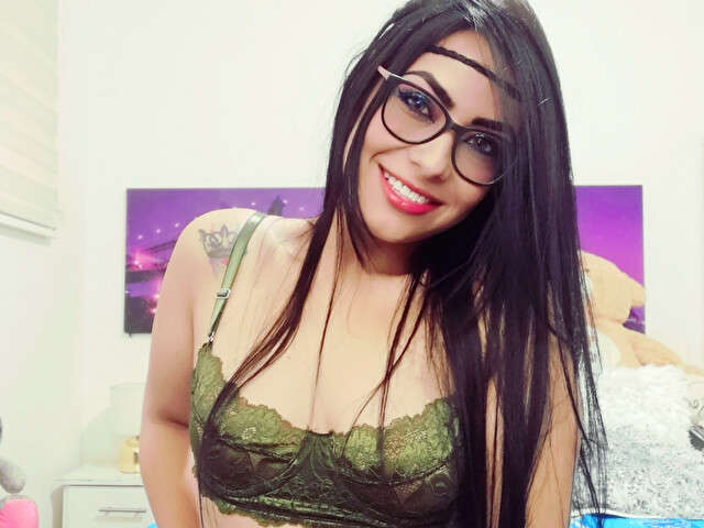LILLYFLAME free sexy photo