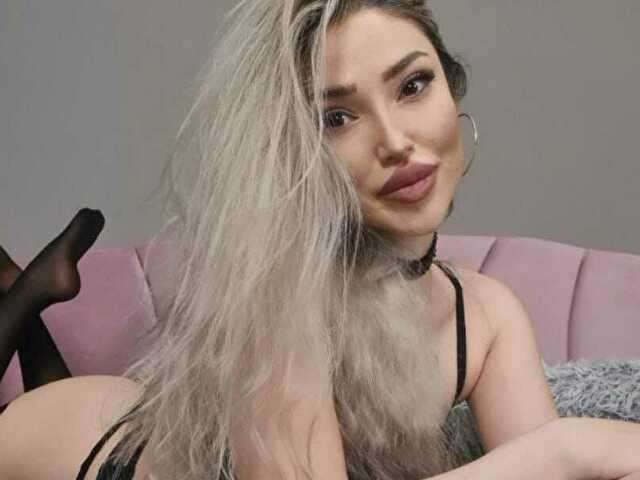 ARIAXO free sexy photo