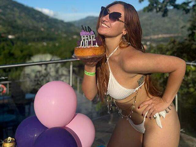 EVAWINE free sexy photo