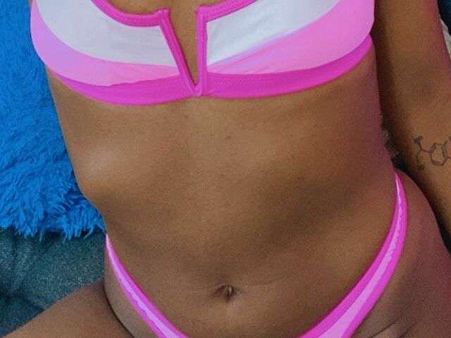 LAURAGREEN free sexy photo