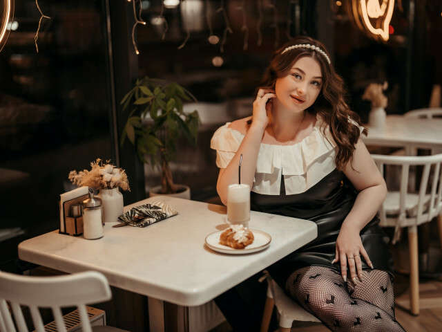 SENSITIVEEE free sexy photo