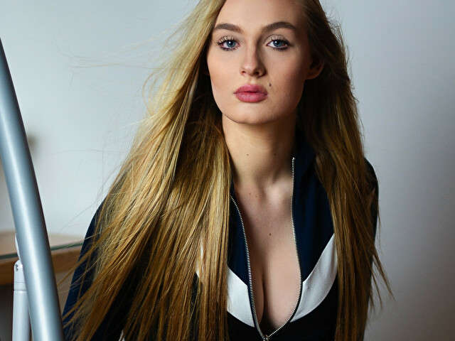 OLIVIABENT free hard sexy photo