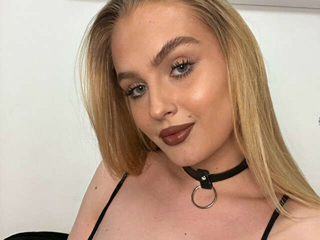 OLIVIABENT free sexy photo