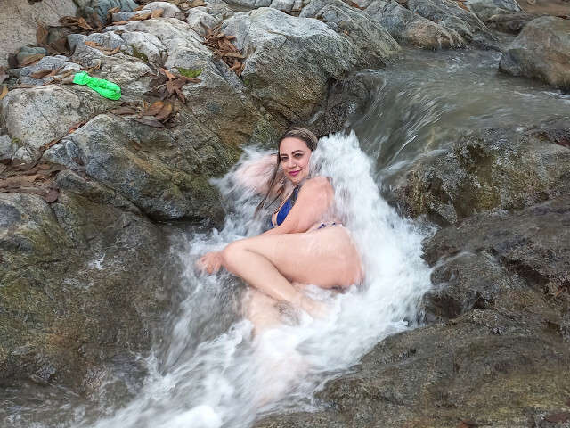 AMANDALEON1 free sexy photo