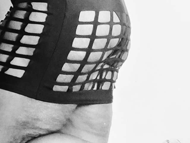 SKYLEUR free sexy photo