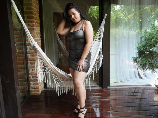 LISAMAZEXXL free sexy photo