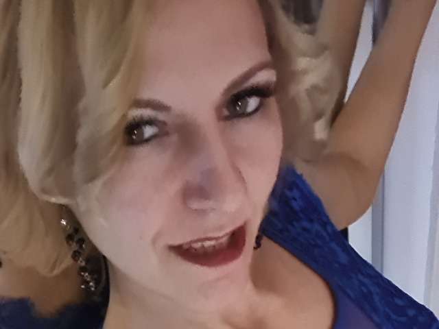 MELISSAKAROL free sexy photo