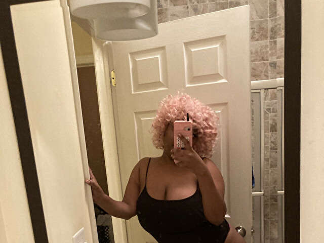PILOWPRINCES free sexy photo