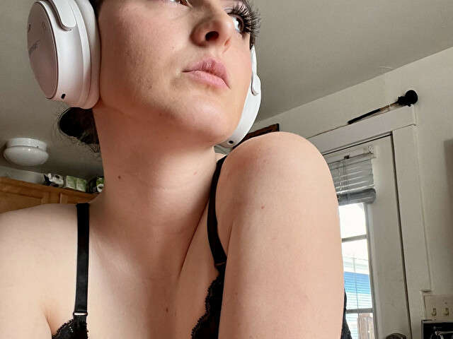 ELODIECLAIRE free sexy photo