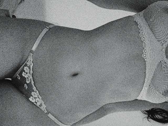 HMISSSARAH free sexy photo