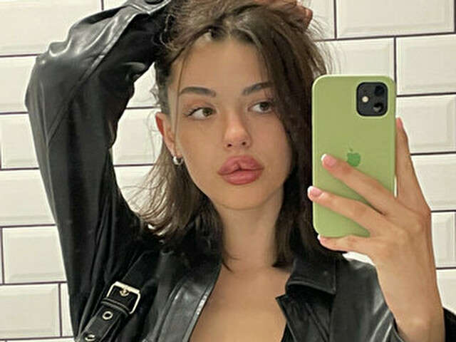 GEMMASNYDER free sexy photo