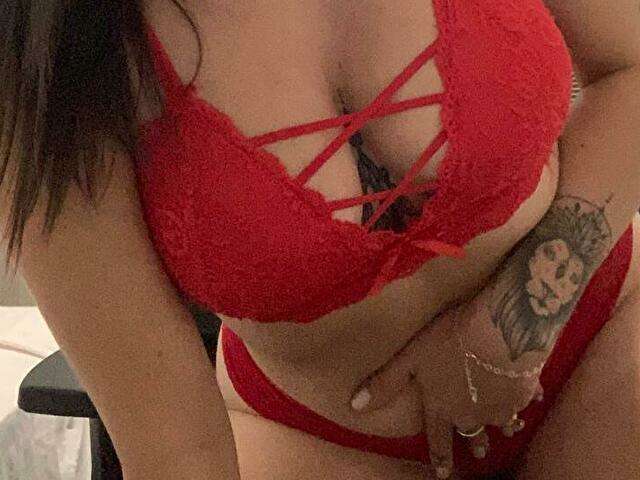HALINAMILF free sexy photo