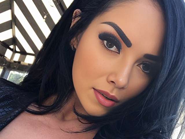 NATALIECRUZ free sexy photo
