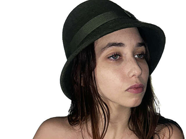 ADELINEMAE free sexy photo