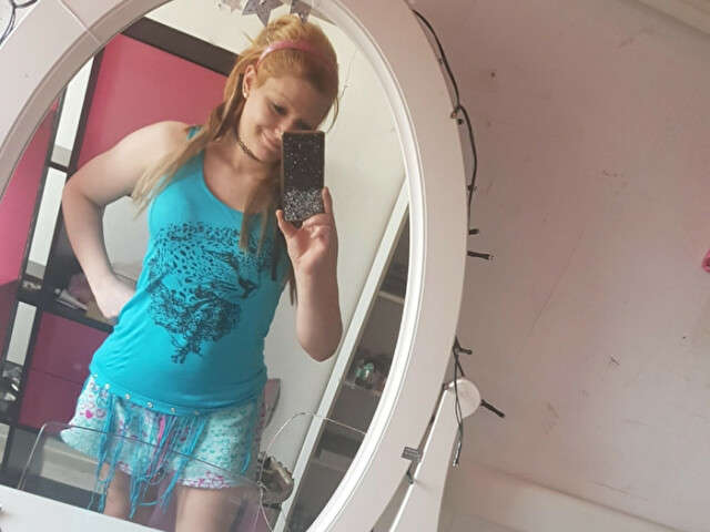 FLEXIBELE free sexy photo