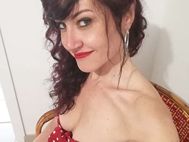ZELIE8 free sexy photo