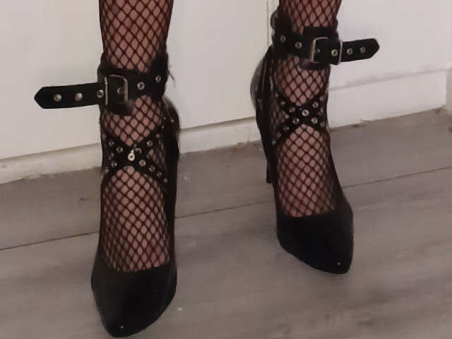KINKYSHOW free sexy photo