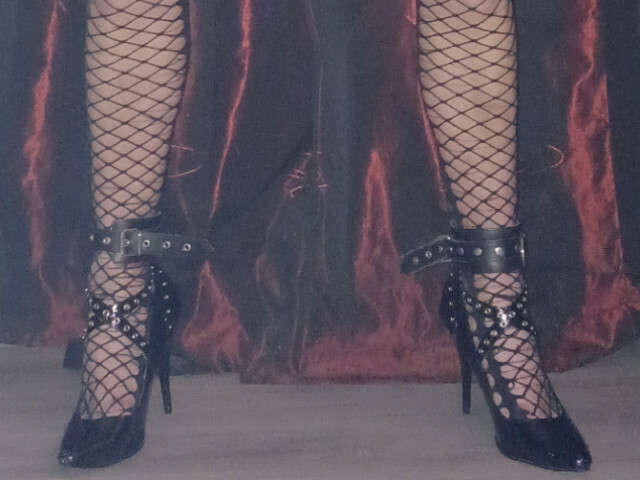 KINKYSHOW free sexy photo