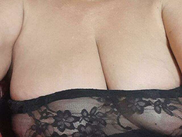 MATURELADY4U free sexy photo
