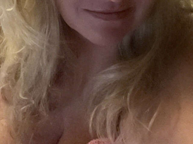 SWEETIE34 free sexy photo