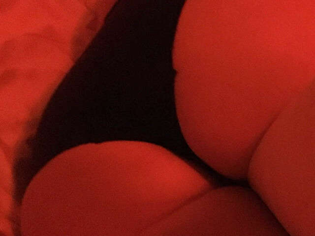 THICKPINK free sexy photo