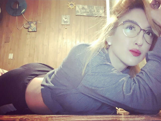 BAILAXXXL free sexy photo